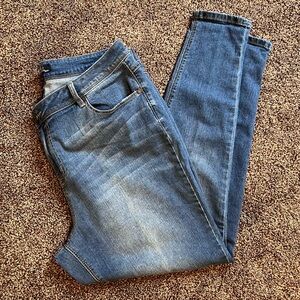 1822 Denim Skinny Blue Jeans with Gradient Fading 18W